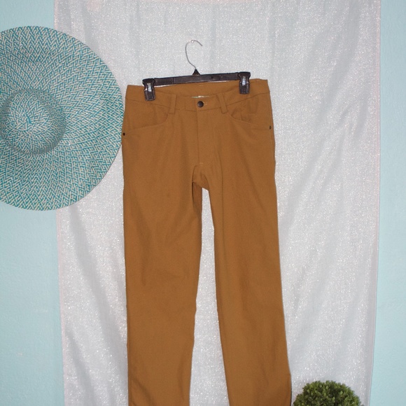 Lululemon ABC Pant - Picture 3 of 4